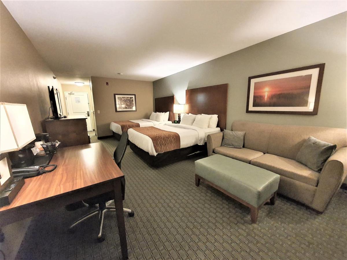 Amerivu Inn And Suites - Chisago City Экстерьер фото