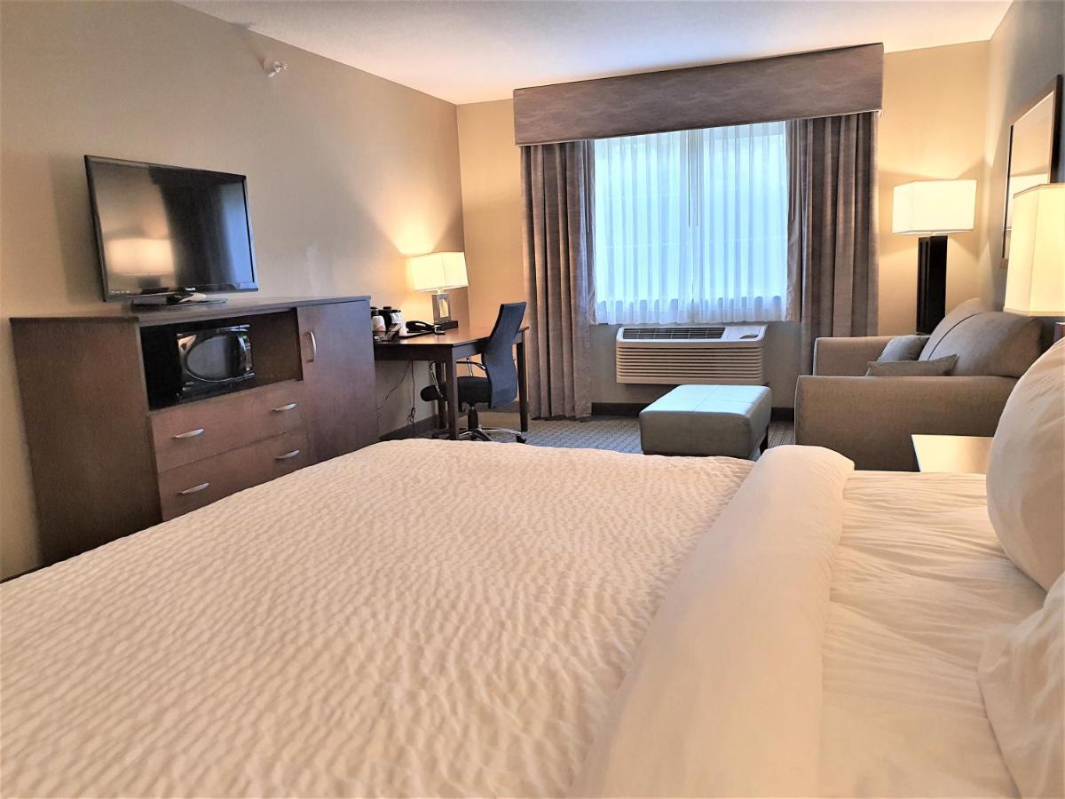 Amerivu Inn And Suites - Chisago City Экстерьер фото