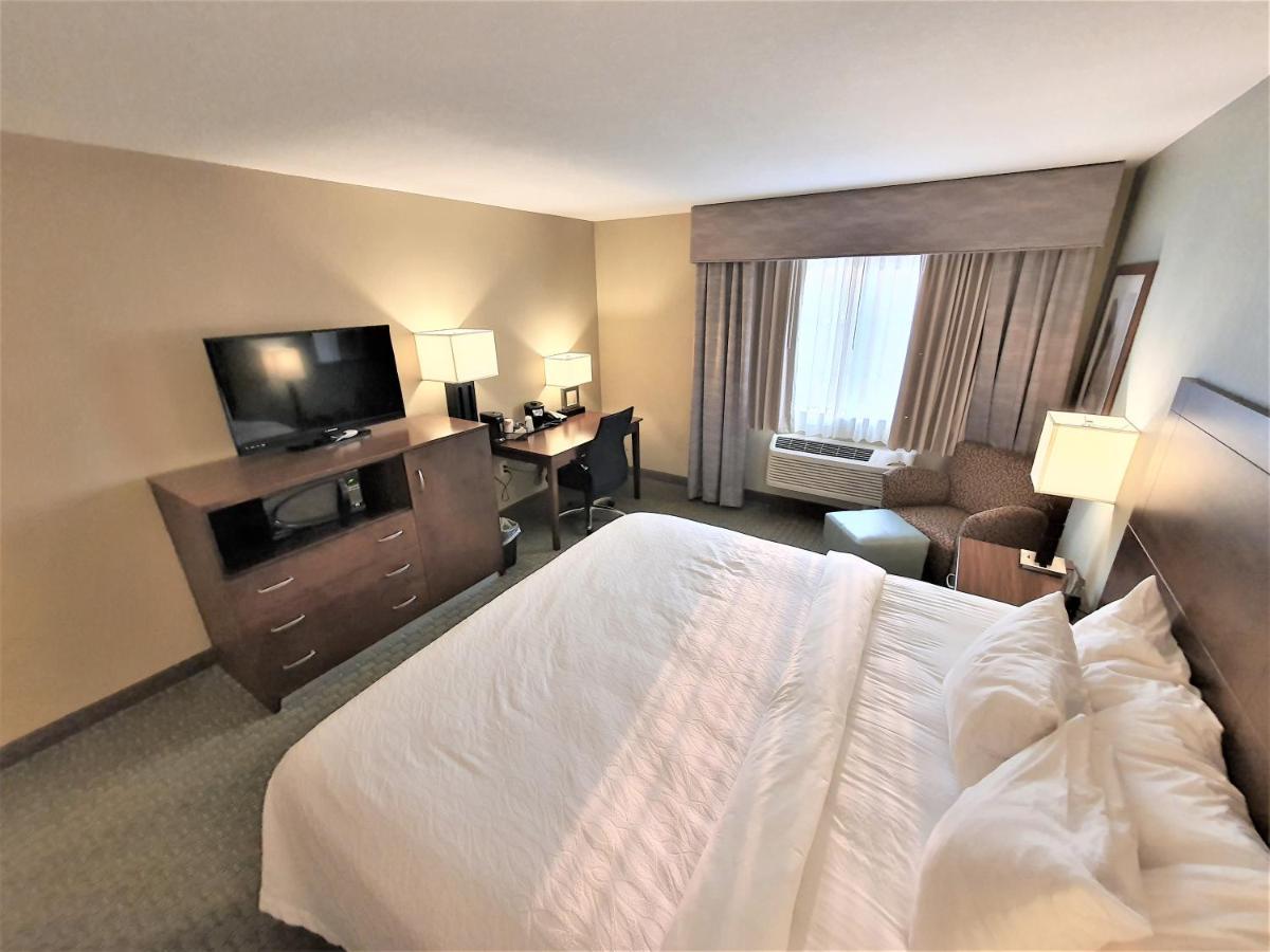 Amerivu Inn And Suites - Chisago City Экстерьер фото