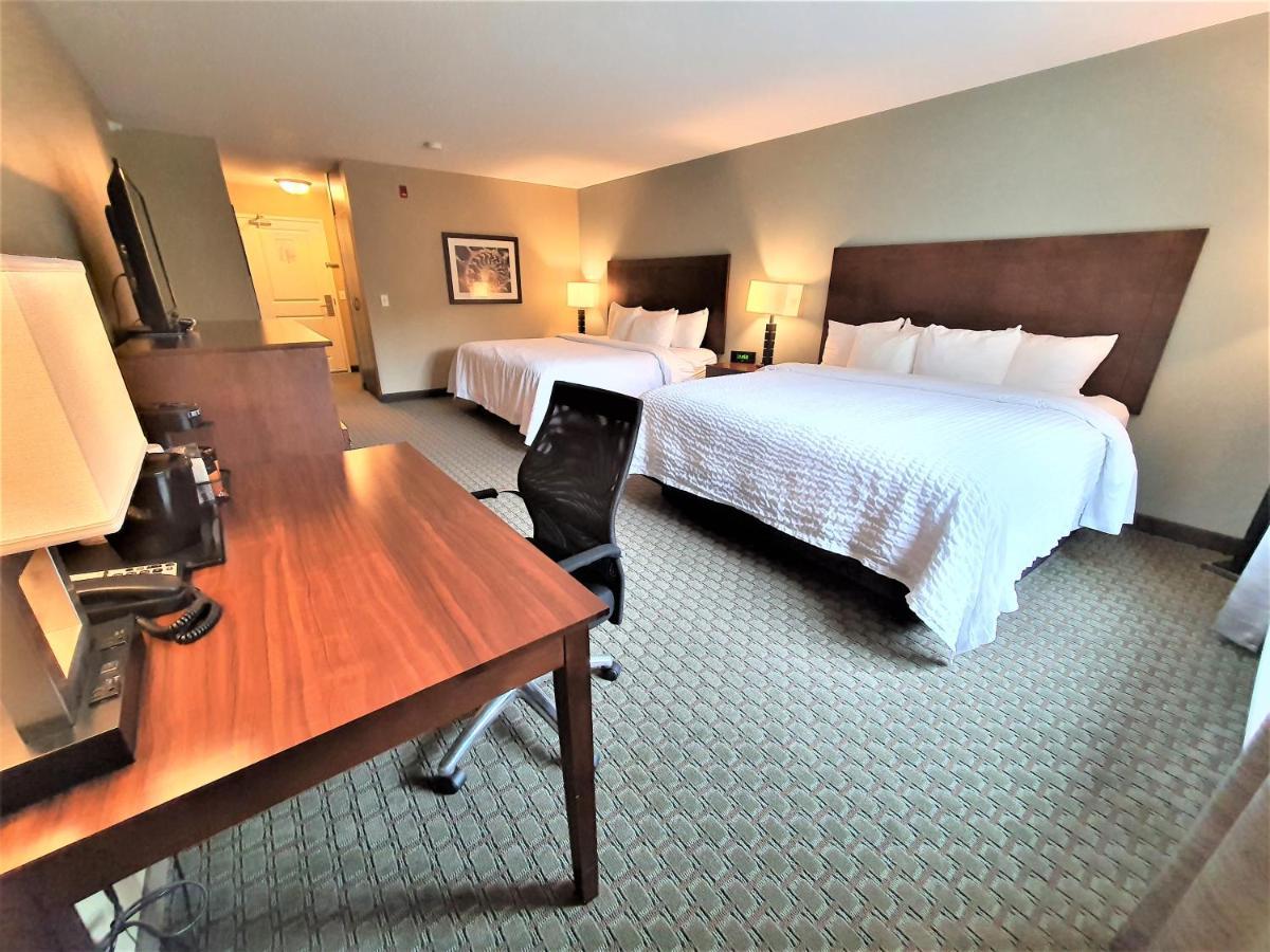 Amerivu Inn And Suites - Chisago City Экстерьер фото