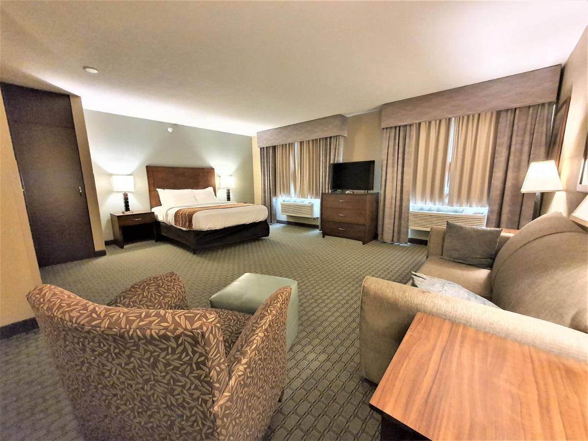 Amerivu Inn And Suites - Chisago City Экстерьер фото