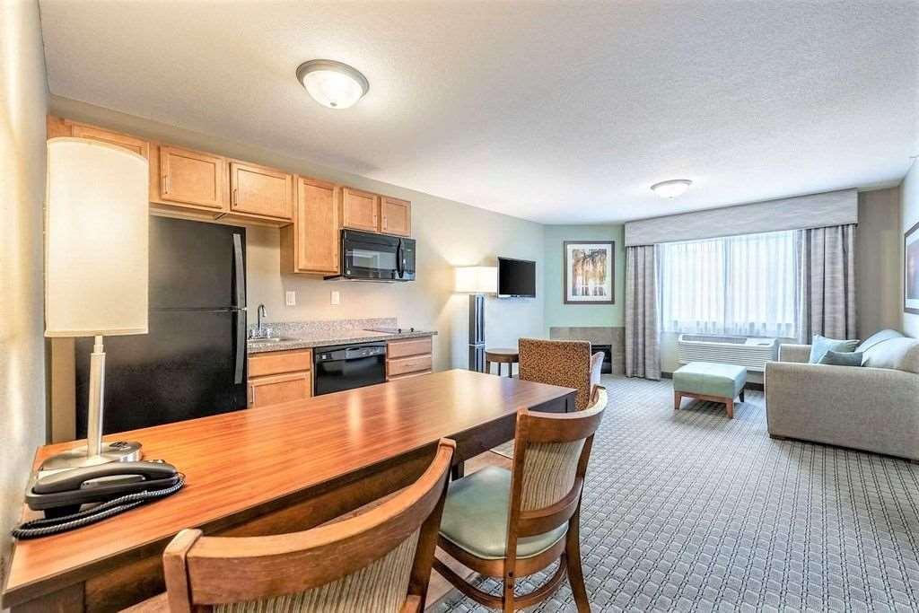 Amerivu Inn And Suites - Chisago City Номер фото