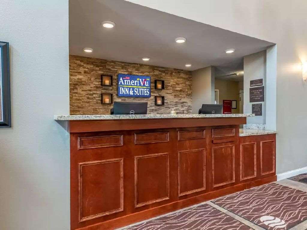 Amerivu Inn And Suites - Chisago City Интерьер фото